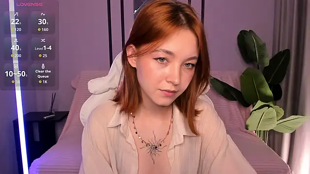 Snapshot of New_Web_Girl chatting on 05/29/26, 10:54 New Web Girl online show from 05/29/26, 10:54