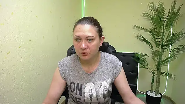 MorticiaAngel online show from 05/25/26, 04:56