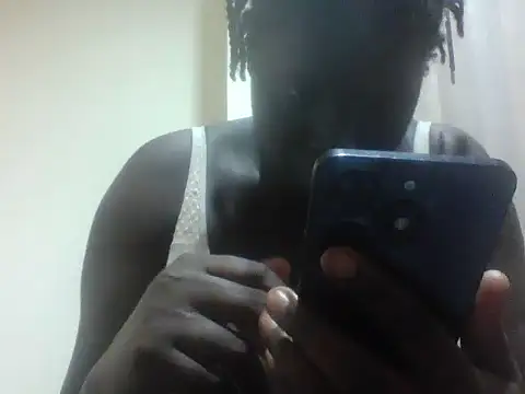 Snapshot of melaningirl chatting on 06/14/26, 02:35 melaningirl online show from 06/14/26, 02:35