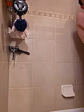 transgirlhere2serve online show from 05/20/26, 05:48