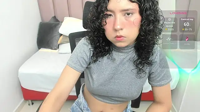 Snapshot of AkiraHayamii chatting on 06/12/26, 12:25 AkiraHayamii online show from 06/12/26, 12:25