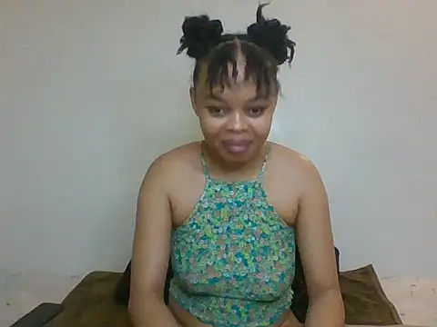 Snapshot of cessylolla8 chatting on 07/09/26, 03:55 cessylolla8 online show from 07/09/26, 03:55