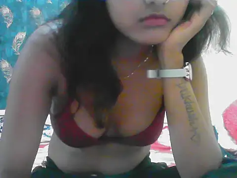 Snapshot of Diana_Penty chatting on 06/03/26, 02:44 Diana Penty online show from 06/03/26, 02:44