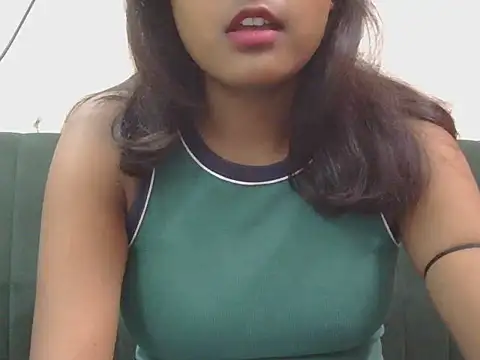 Snapshot of Diana_Penty chatting on 07/13/26, 05:34 Diana Penty online show from 07/13/26, 05:34