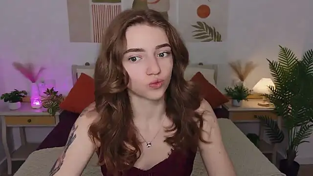 Snapshot of TayloryStar chatting on 07/14/26, 08:08 TayloryStar online show from 07/14/26, 08:08