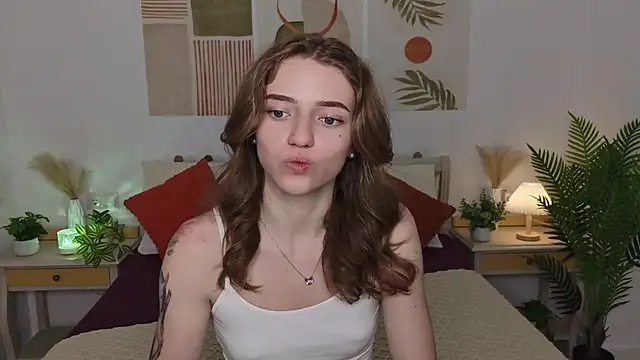 Snapshot of TayloryStar chatting on 06/04/26, 08:08 TayloryStar online show from 06/04/26, 08:08