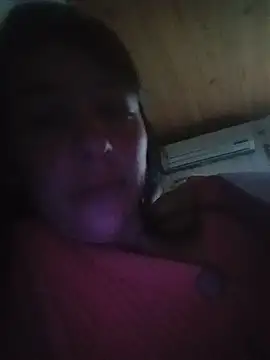 guapitaaa love online show from 06/13/26, 06:28