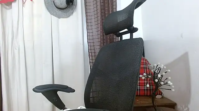 Snapshot of jenny_milf69 chatting on 02/24/26, 02:29 jenny milf69 online show from 02/24/26, 02:29