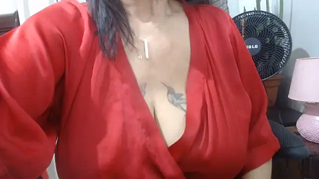 Snapshot of jenny_milf69 chatting on 05/29/26, 01:11 jenny milf69 online show from 05/29/26, 01:11