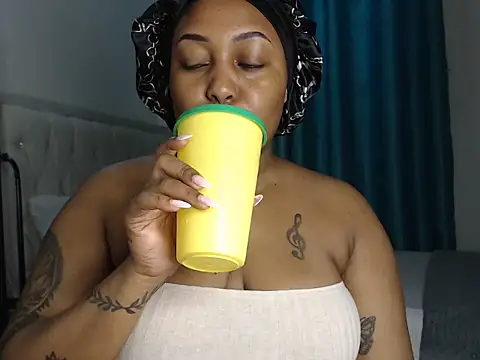 Mamacita Boo online show from 06/08/26, 02:28