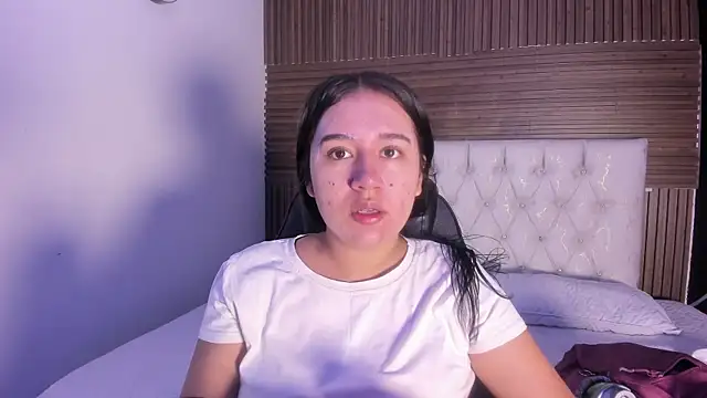 SweetNova1 online show from 07/08/26, 10:21