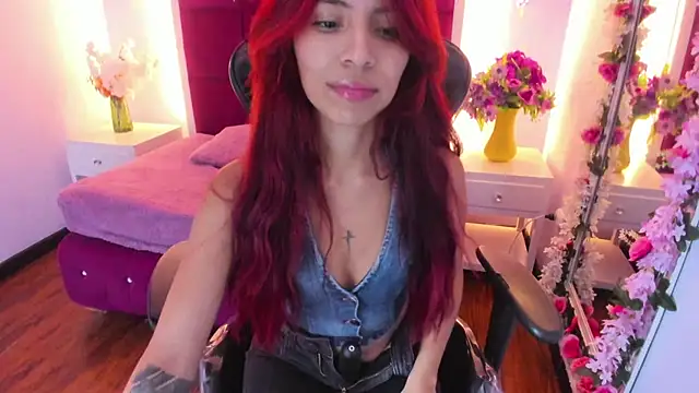 Snapshot of NinaaXXX_ chatting on 07/11/26, 06:08 NinaaXXX online show from 07/11/26, 06:08