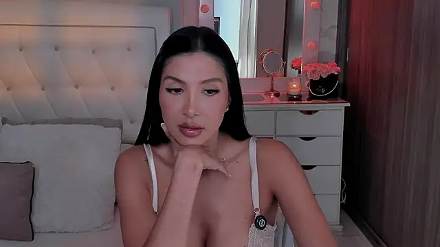 Snapshot of Anny_Honeey chatting on 06/22/26, 02:03 Anny Honeey online show from 06/22/26, 02:03