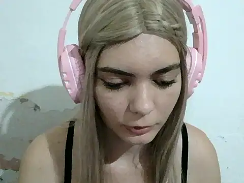 Angel Ristoww online show from 05/22/26, 01:14