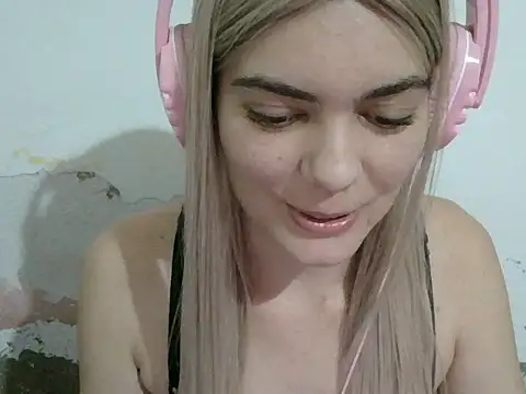 Angel Ristoww online show from 05/19/26, 02:29