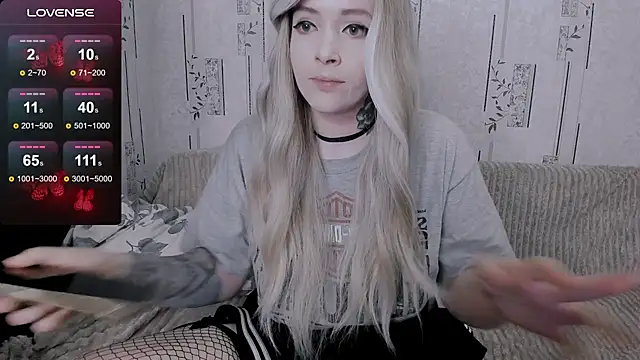 Polly Megan online show from 05/27/26, 08:16