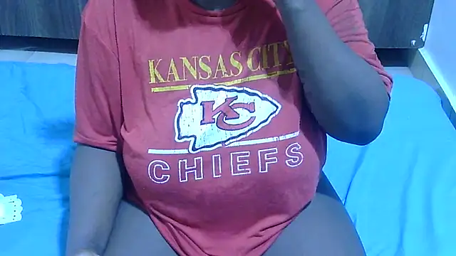 Snapshot of RawHoneyXo- chatting on 06/10/26, 05:52 RawHoneyXo- online show from 06/10/26, 05:52