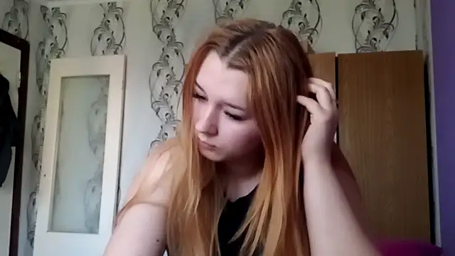 RaeannRoewe online show from 05/26/26, 04:16