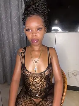 sexyie caramel online show from 06/27/26, 07:31