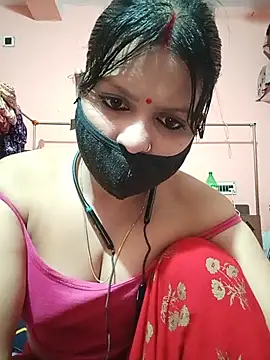 Snapshot of ZOYA-STRIP chatting on 06/26/26, 04:35 ZOYA-STRIP online show from 06/26/26, 04:35