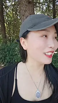 Snapshot of lylxili chatting on 06/12/26, 06:11 lylxili online show from 06/12/26, 06:11