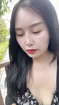 Snapshot of lylxili chatting on 07/13/26, 02:33 lylxili online show from 07/13/26, 02:33
