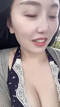 Snapshot of lylxili chatting on 06/29/26, 10:15 lylxili online show from 06/29/26, 10:15