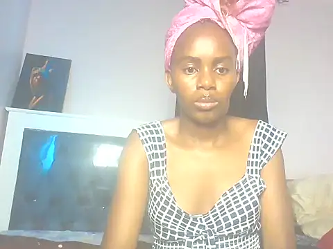 Snapshot of hot_kisser4 chatting on 05/17/26, 01:22 hot kisser4 online show from 05/17/26, 01:22