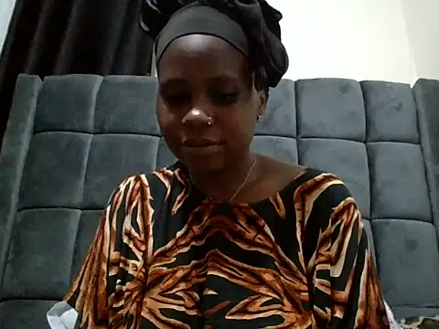 Snapshot of sexy_inayah chatting on 05/26/26, 03:10 sexy inayah online show from 05/26/26, 03:10