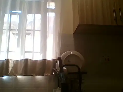 Hotty Luizer online show from 05/26/26, 07:28