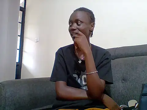 SLIM-EBONY2006 online show from 06/04/26, 12:43