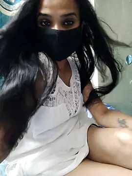 Snapshot of Amrita_Thakur01 chatting on 05/28/26, 01:24 Amrita Thakur01 online show from 05/28/26, 01:24