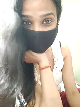 Snapshot of Amrita_Thakur01 chatting on 05/26/26, 01:37 Amrita Thakur01 online show from 05/26/26, 01:37