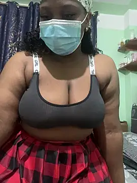 Snapshot of sexyDiva9 chatting on 06/07/26, 01:05 sexyDiva9 online show from 06/07/26, 01:05