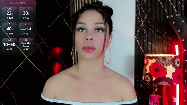 Nayara K online show from 06/18/26, 08:03