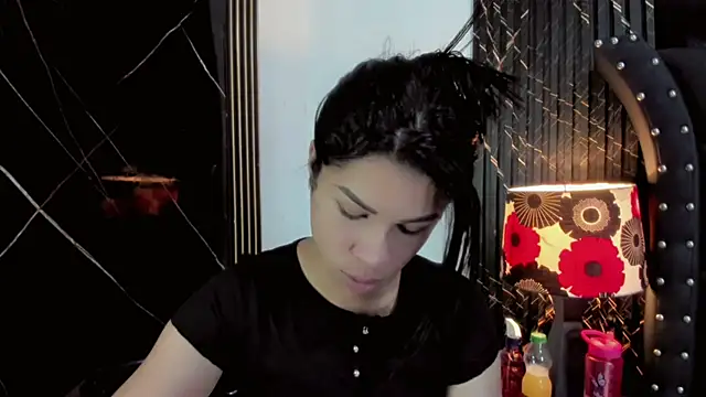 Nayara K online show from 07/01/26, 07:47