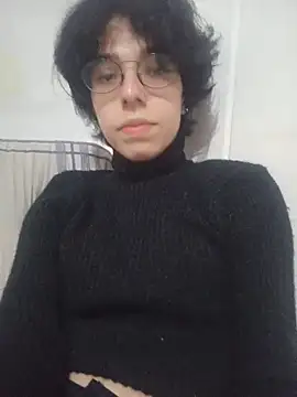 RobinTheBirdy online show from 05/21/26, 01:36