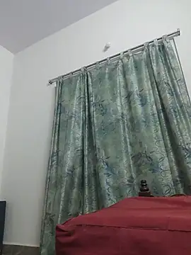 Snapshot of alshaynaa chatting on 06/14/26, 06:09 alshaynaa online show from 06/14/26, 06:09