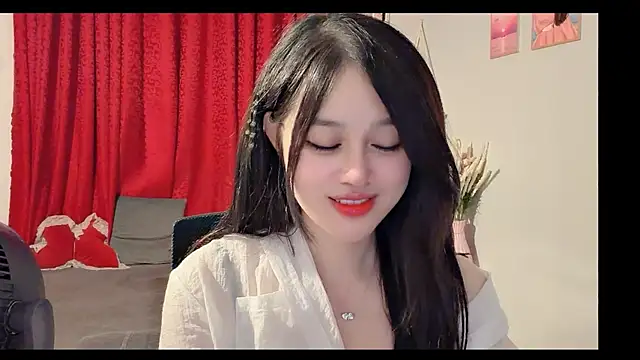 Bee-Cherry online show from 07/04/26, 06:01