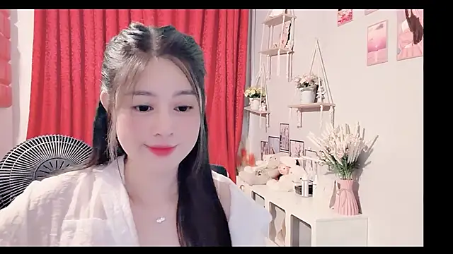 Bee-Cherry online show from 06/07/26, 07:57