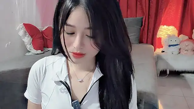Bee-Cherry online show from 05/23/26, 05:17