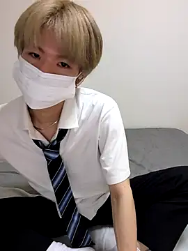 Snapshot of hayato_07 chatting on 06/25/26, 12:10 hayato 07 online show from 06/25/26, 12:10