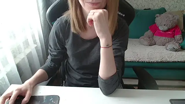 -Millamanka- online show from 05/28/26, 02:56