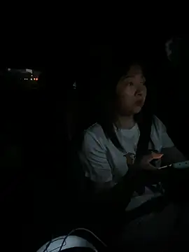 Snapshot of CRROO-AA chatting on 07/15/26, 11:28 CRROO-AA online show from 07/15/26, 11:28