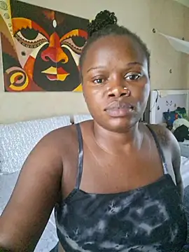 PinkyMonique online show from 05/19/26, 12:23