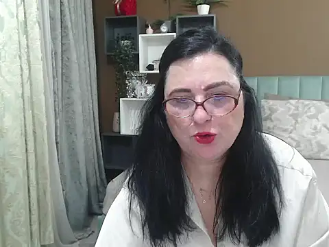 ValerieSmithsx online show from 05/21/26, 06:00