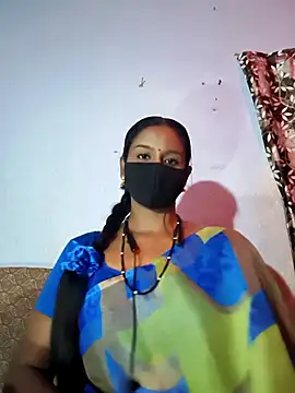 Snapshot of madhushree143 chatting on 07/13/26, 04:12 madhushree143 online show from 07/13/26, 04:12