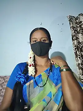 Snapshot of madhushree143 chatting on 07/08/26, 04:57 madhushree143 online show from 07/08/26, 04:57