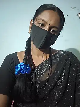 Snapshot of madhushree143 chatting on 06/16/26, 04:45 madhushree143 online show from 06/16/26, 04:45