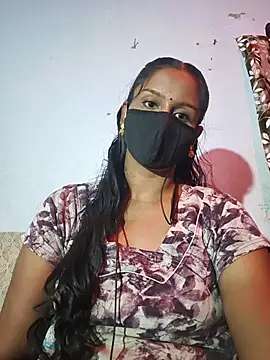 Snapshot of madhushree143 chatting on 06/28/26, 03:18 madhushree143 online show from 06/28/26, 03:18